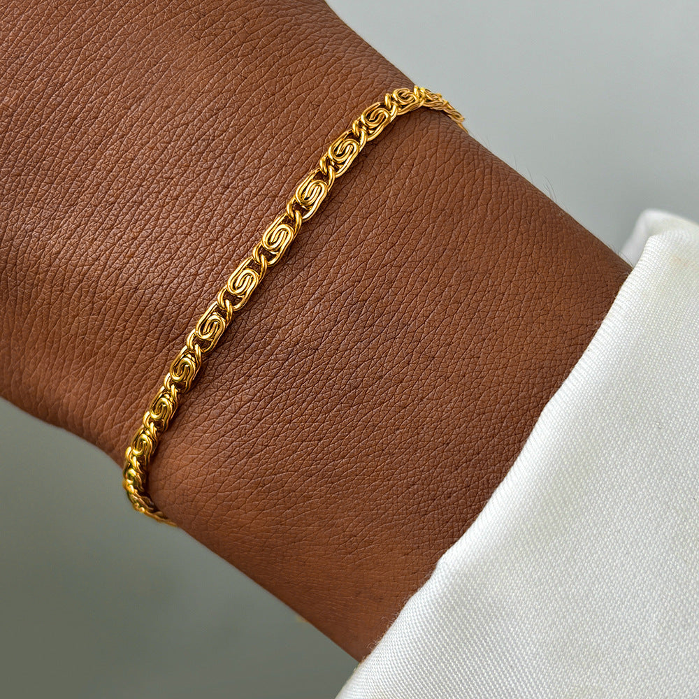 NORAS MINIMALISTISCHES GOLD ARMBAND