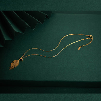 NORAS GOLDEN LEAF HALSKETTE