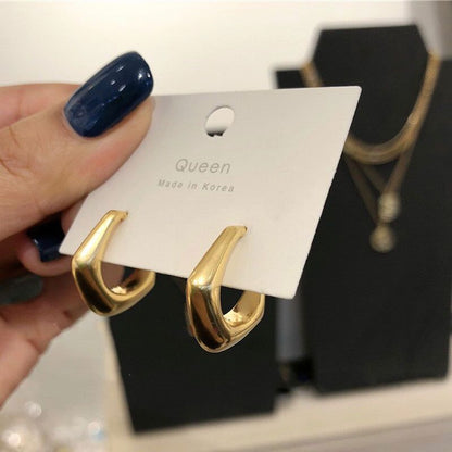 NORAS RETRO OHRRINGE