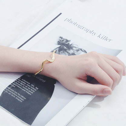 NORAS SIMPLE ARMBAND