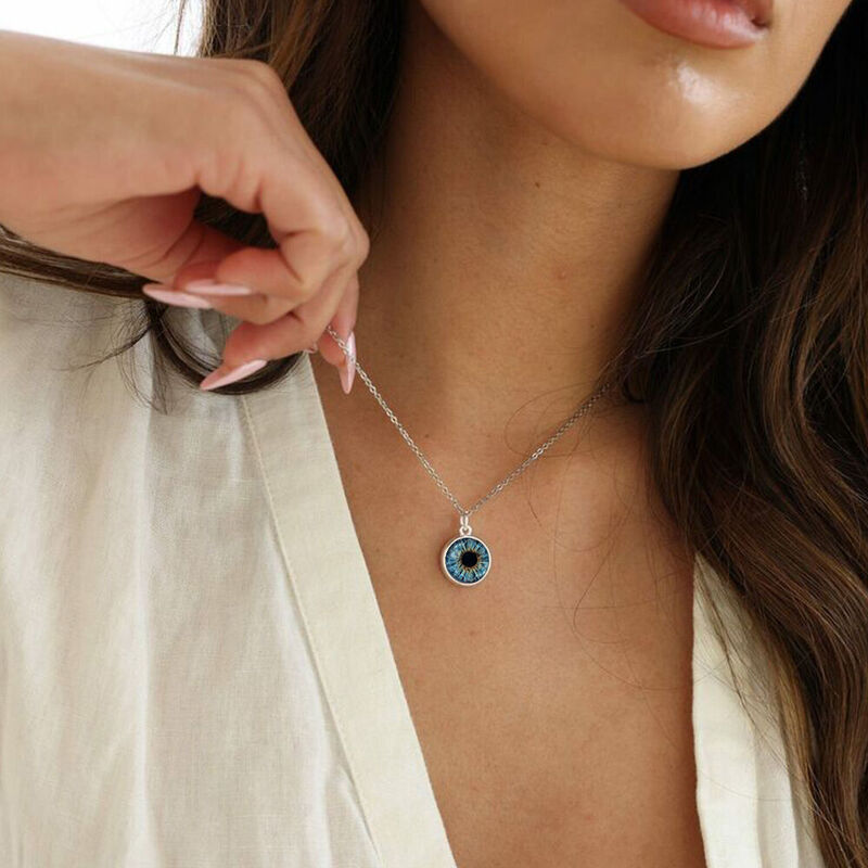 NORAS IRIS MOST WANTED