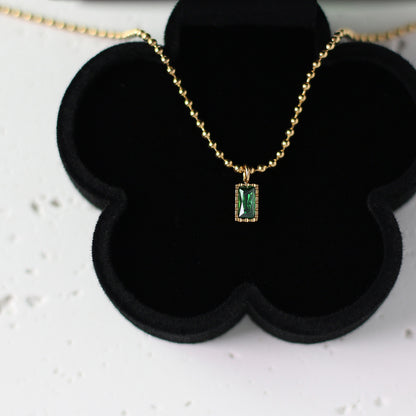 NORAS EMERALD HALSKETTE
