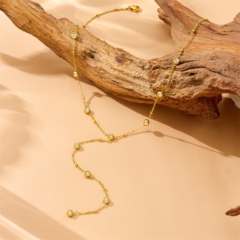 NORAS INDIAN STYLE DIAMOND HALSKETTE