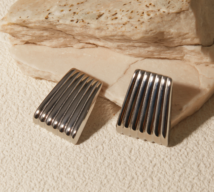 NORAS SIMPLY GOLD OHRRINGE